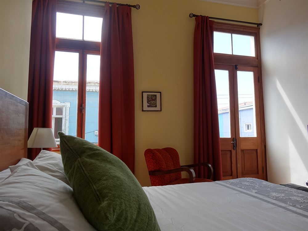 Puerta Escondida Bed & Breakfast Valparaiso Exterior photo